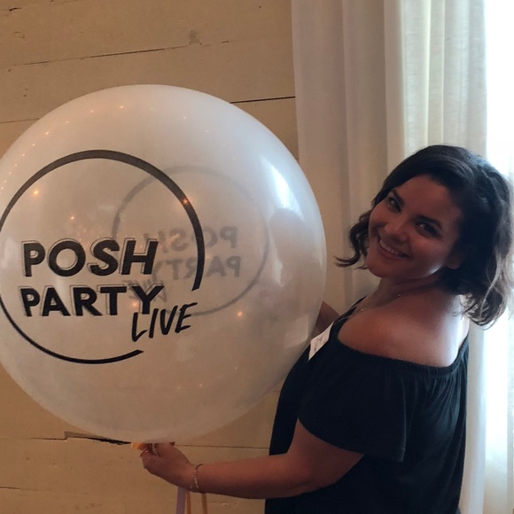 Meet your Posher, Vannessa - Picture 3 of 4